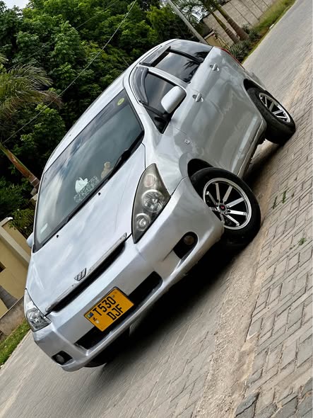 A picture of TOYOTA WISH