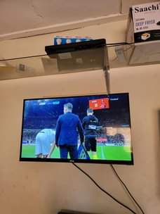 A picture of Fol frameless tv free to air