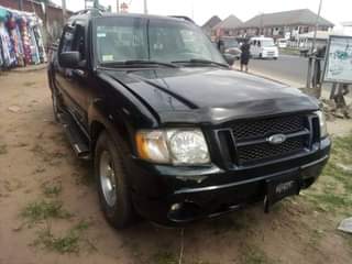 A picture of 2002 Ford Ford explorer