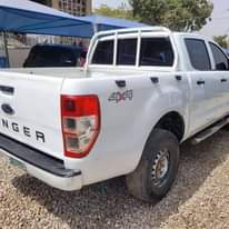 A picture of 2015 MANUAL Ford Ranger 1yr used 7 5M Contact me