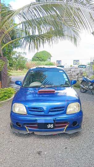 used nissan march