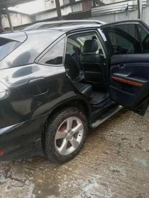 A picture of Jus 4 moth use Lexus RX 330 bought brand new