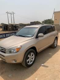 A picture of Super toks standard Toyota RAV4 2007 model V6 available for