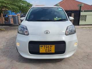 A picture of Toyota porte