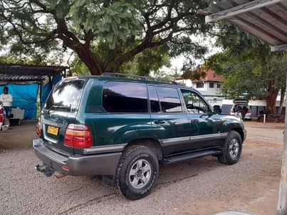 toyota land cruiser