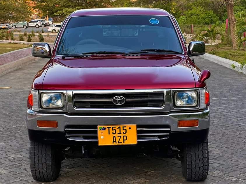 used toyota hilux