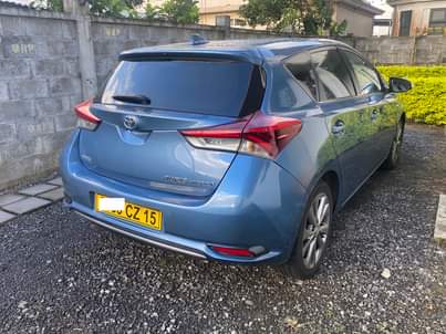 toyota auris