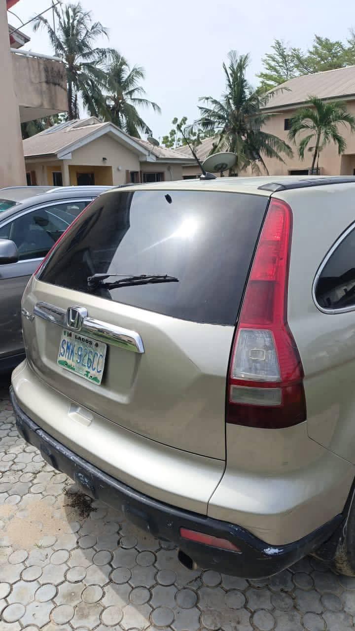 A picture of Car Honda CR V 08