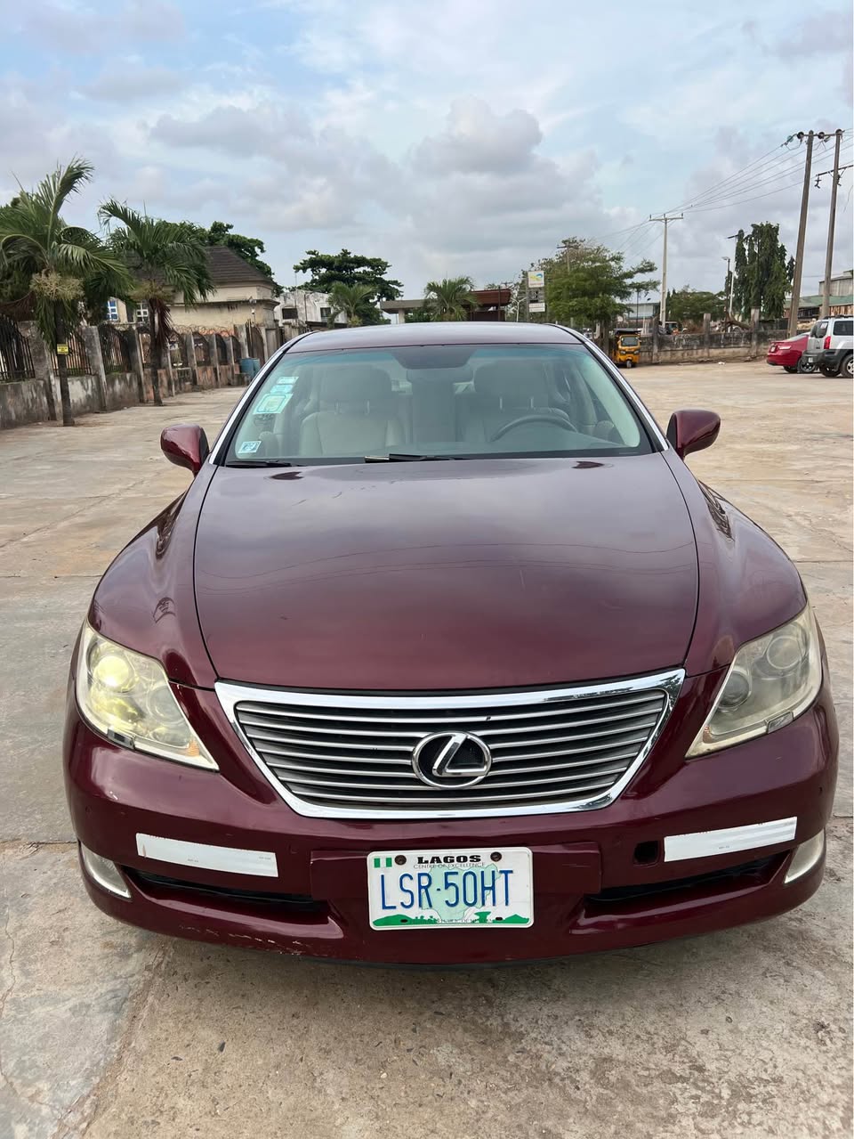 A picture of Lexus LS 460 First body pan Just like Tokunbo