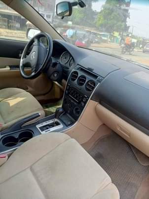 A picture of Engine and gear perfectly Ac need attention First body 1