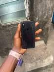 A picture of Iphone xs no face id true tone working little line