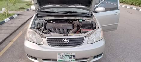 A picture of Toyota Corolla 04