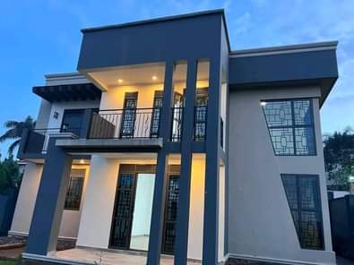 houses kyanja