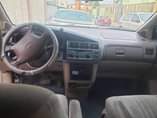 A picture of Toyota sienna 2002