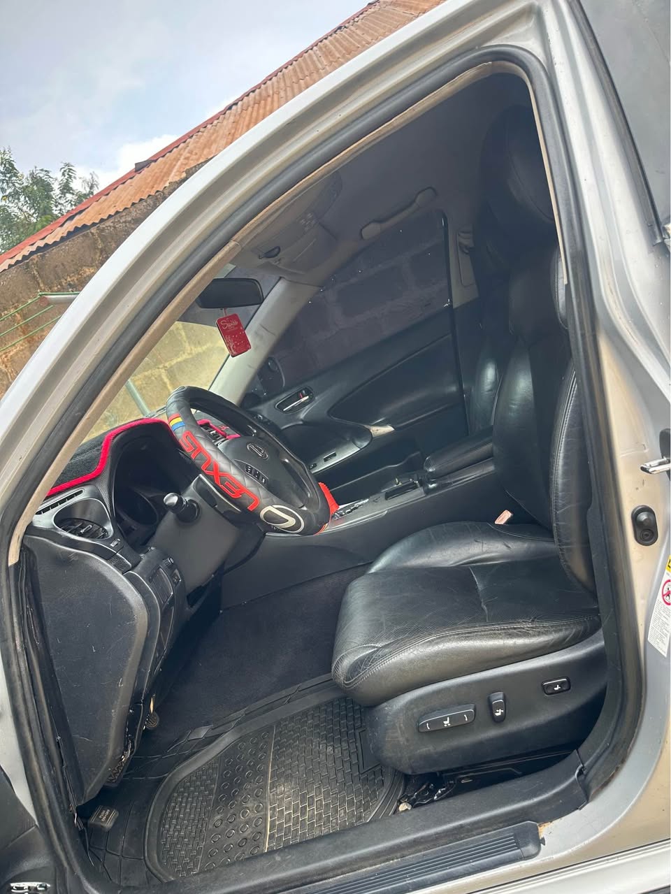 A picture of Unregistered Lexus Is250 available