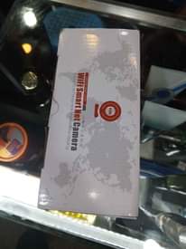 A picture of 32GB Dual lens PTZ bulb camera