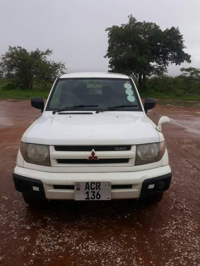 used mitsubishi pajero