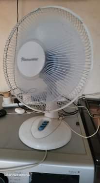 A picture of 2 fans for sell both 120k
