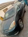A picture of Toyota Sienna 05 Excellent condition