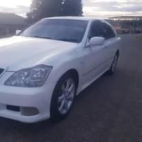 A picture of Toyota crown