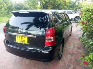 A picture of Toyota wishi