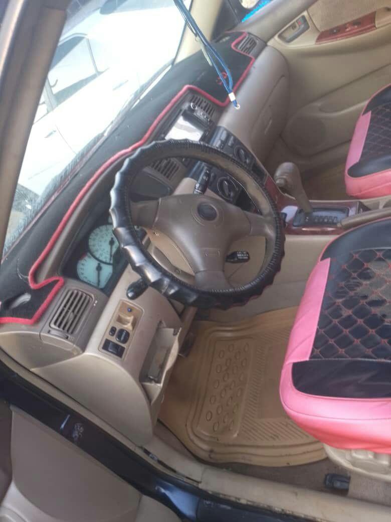 A picture of 2005 Toyota corolla