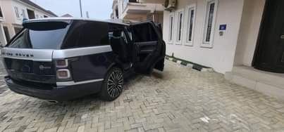 A picture of Distress sale 2019 range rover vogue 33m Have not been