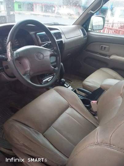 A picture of 2002 4Runner 02 G