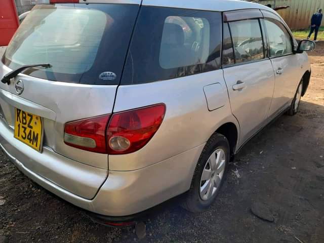 nissan wingroad