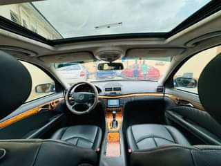 A picture of Mercedes Benz E350 2008