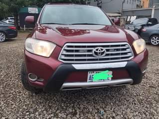 A picture of Toyota Highlander 2010 Model