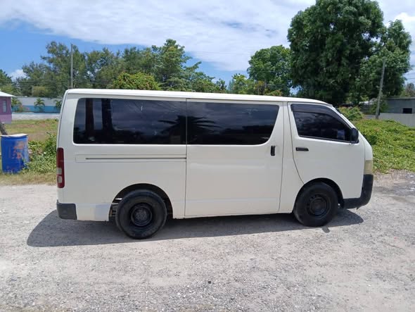 used toyota hiace