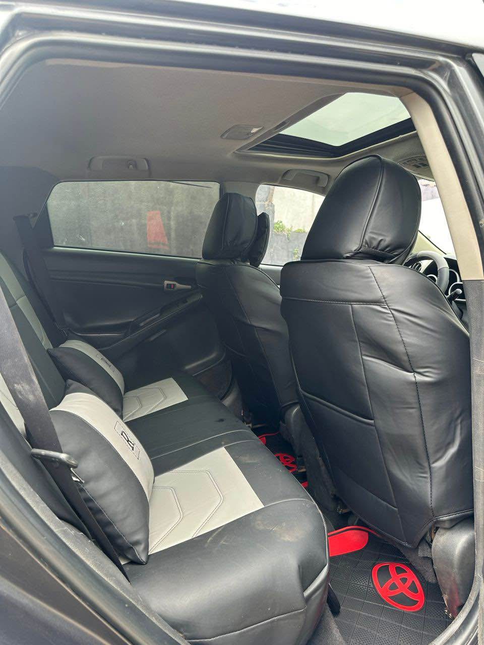 A picture of TODAY S DEAL MAKE TOYOTA MODEL MATRIX XRSports YEAR 2012