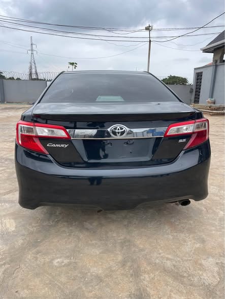 A picture of TOYOTA CAMRY SE 2013 REG