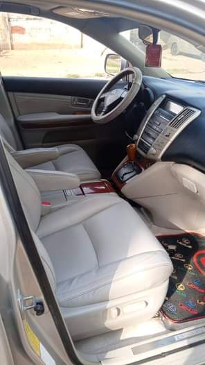 A picture of Neatly used Lexus RX330 Engine very sound Gear select perfectly