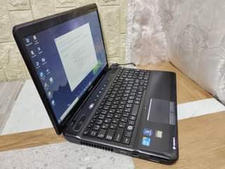 A picture of Toshiba satellite core i7
