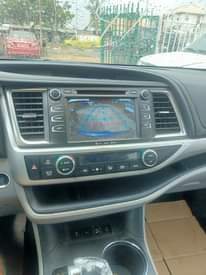 A picture of Toyota Highlander 2015 model