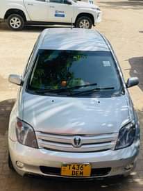 A picture of TOYOTA IST