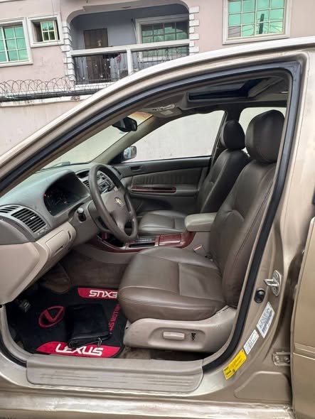 A picture of Pending Awoof deal Toyota Camry Year 2003 Model xle Buy