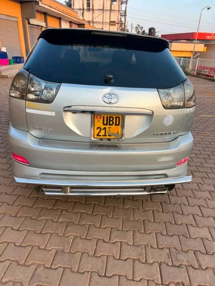 A picture of Toyota harrier kawundo 24m money needed