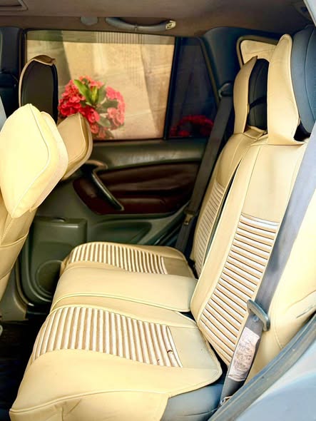 A picture of RAV4 15m 0759317866