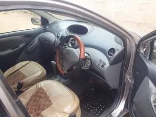 A picture of 2004 Toyota Vitz In stock