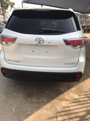 A picture of Toyota highlander