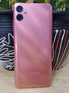 A picture of Samsung galaxy a04e UI6 android 14