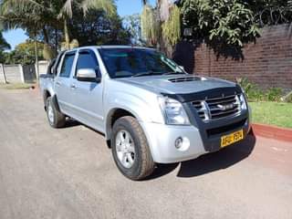 classifieds/cars isuzu