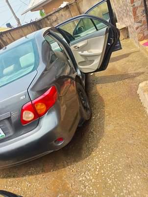 A picture of 2009 Toyota Corolla LE