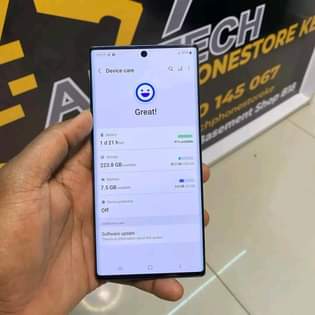 A picture of Nauza Samsung note 10 plus iko poa ina creek moja