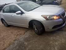 A picture of Honda Accord 2008 model Upgraded face Price 2m owner Settle