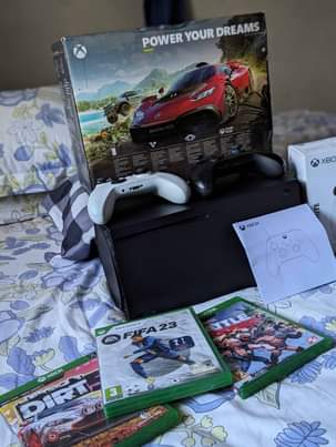 A picture of Xbox series X mpya