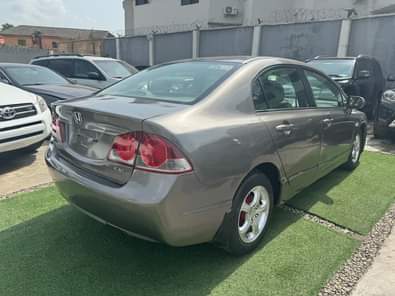 A picture of Honda civic 2006 model Engine Gear and AC is perfect